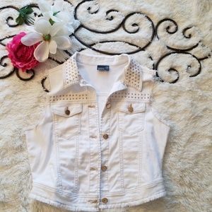 🍃💖NWOT WHITE VEST💖🍃